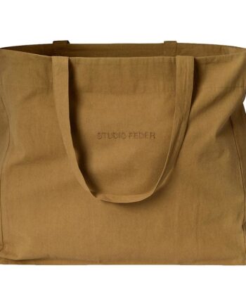 Grøn Studio Feder Shopper Hanna 45x40 cm i Camel – Udsalg!