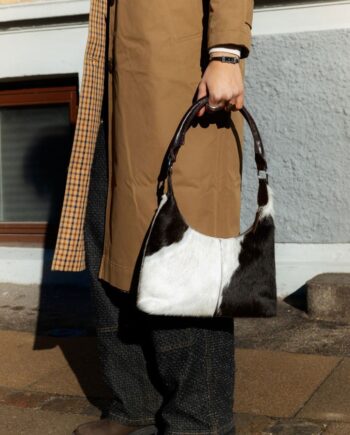 Elegant Hvid Ko-Print Taske til Festlige Anledninger